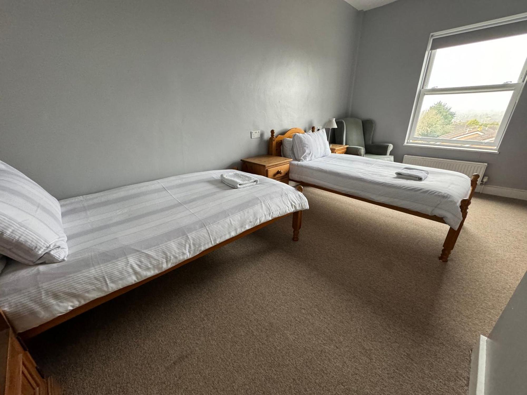 The Elms Guest House Bristol Filton Esterno foto