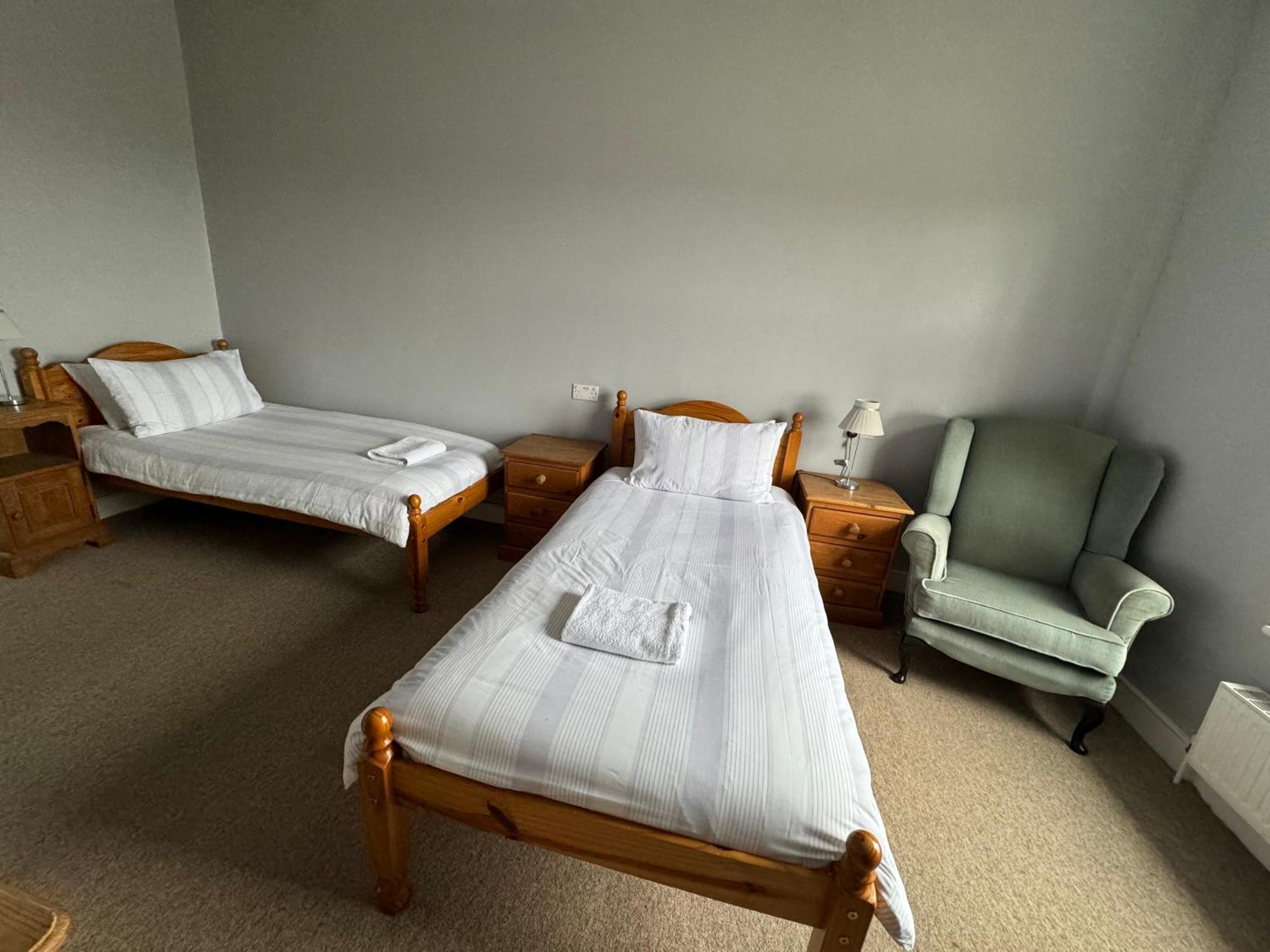 The Elms Guest House Bristol Filton Esterno foto