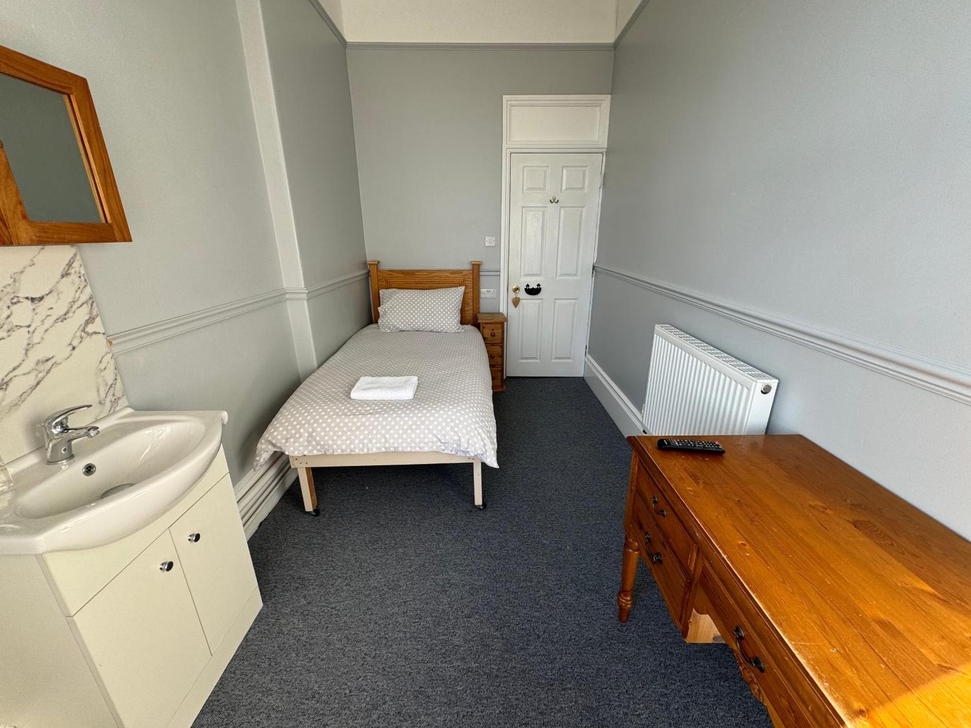 The Elms Guest House Bristol Filton Esterno foto