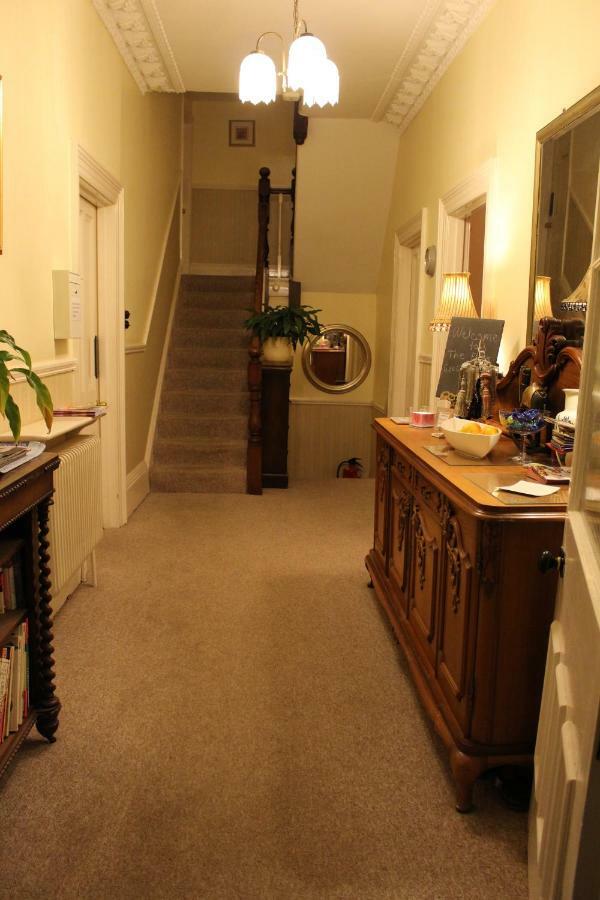 The Elms Guest House Bristol Filton Esterno foto