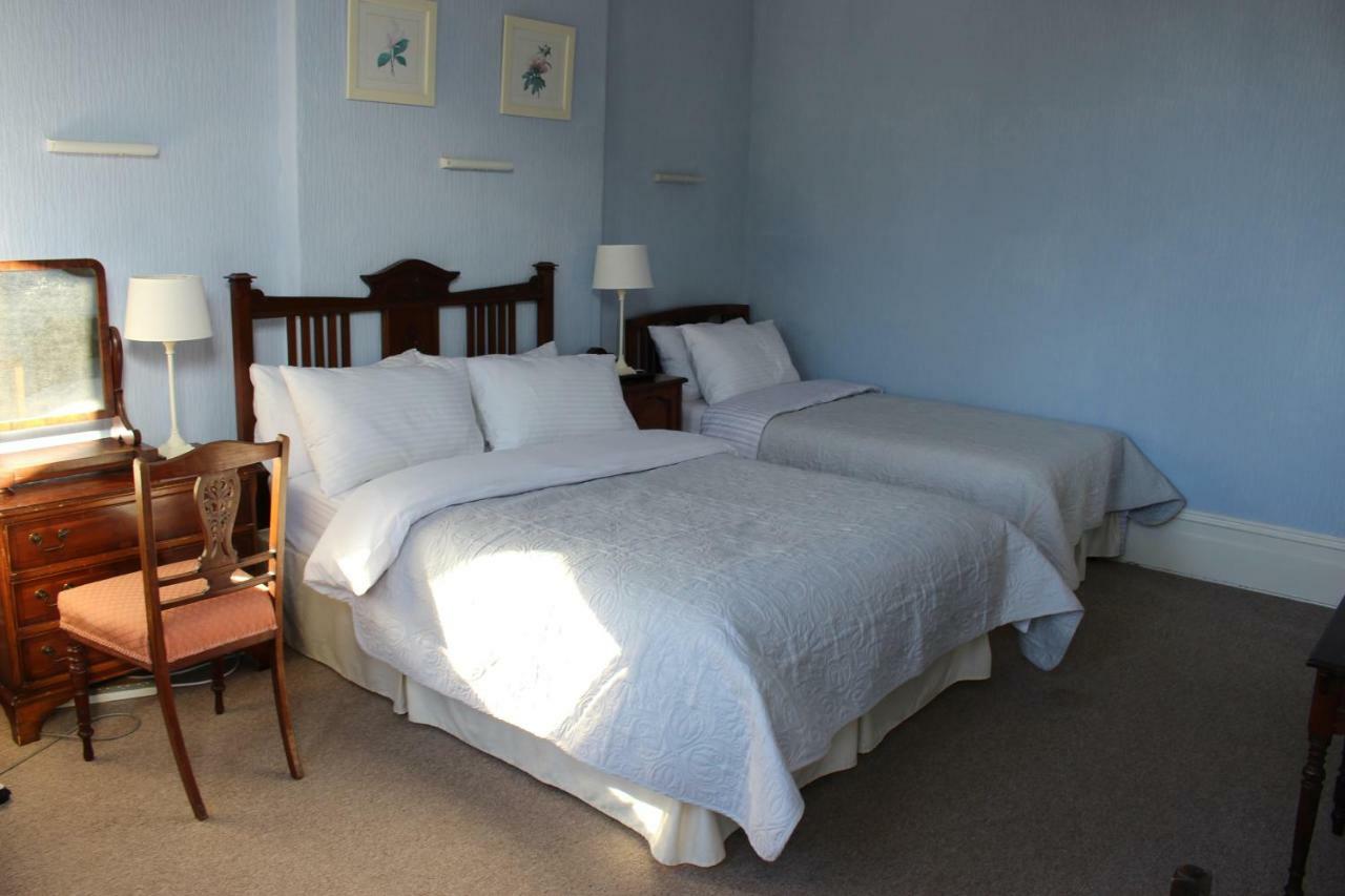 The Elms Guest House Bristol Filton Esterno foto