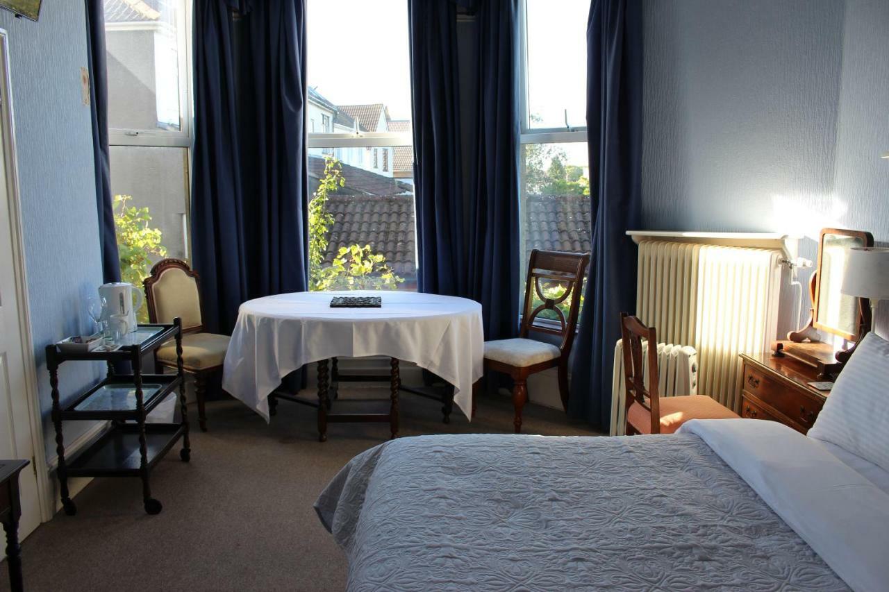 The Elms Guest House Bristol Filton Esterno foto